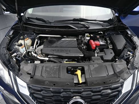 Used 2023 Nissan Rogue SV AWD/4WD image 14