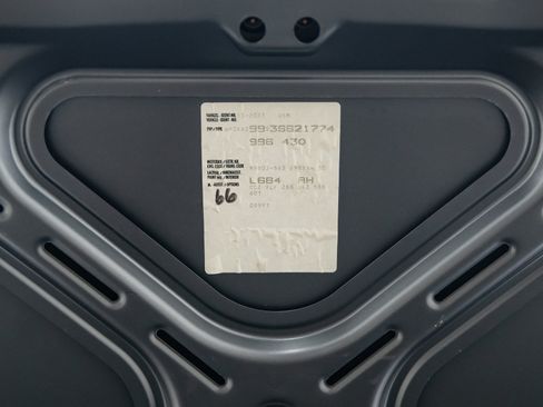 Used 2003 Porsche 911 GT3 RS image 40