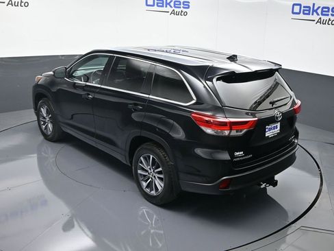 Used 2017 Toyota Highlander XLE image 54