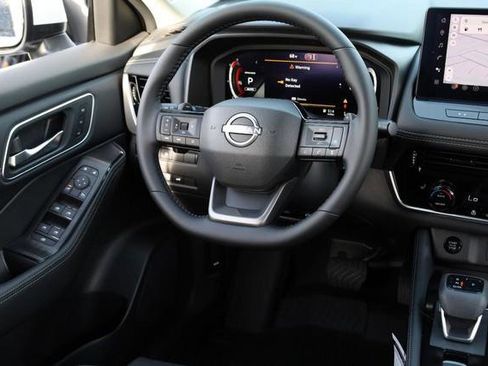 New 2026 Nissan Rogue Platinum AWD/4WD image 28