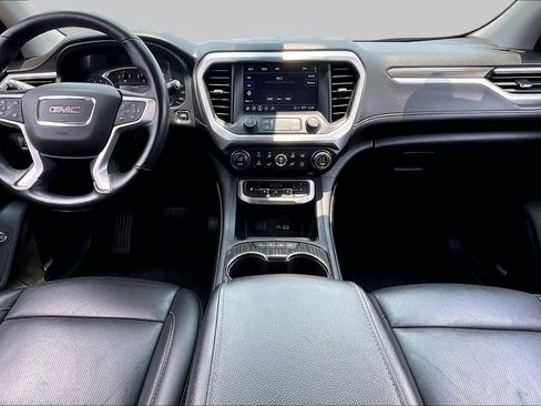 Used 2022 GMC Acadia SLT w/ Preferred Package FWD image 16
