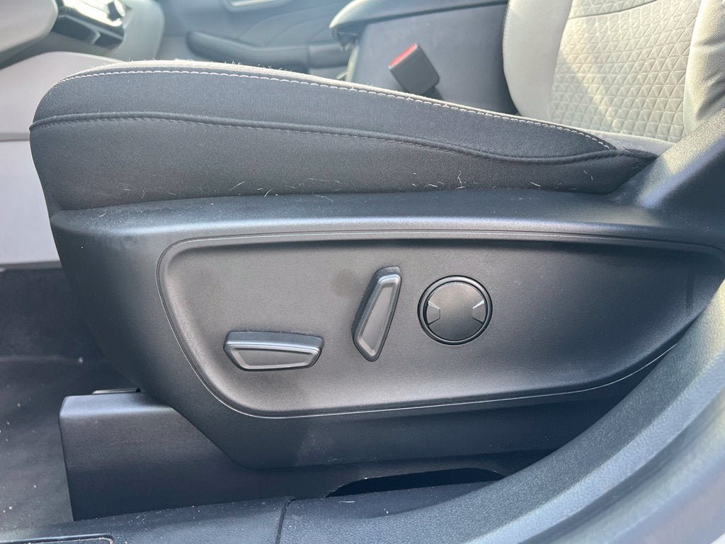 Used 2023 Ford Escape Active w/ Tech Pack #1 FWD image 11