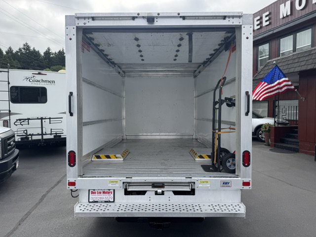 Used 2019 Ford Transit 350 156 DRW RWD image 3