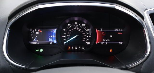 Used 2020 Ford Edge Titanium AWD/4WD image 13