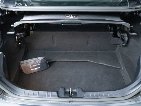 Used 2010 Mercedes-Benz SLK 300 image 25