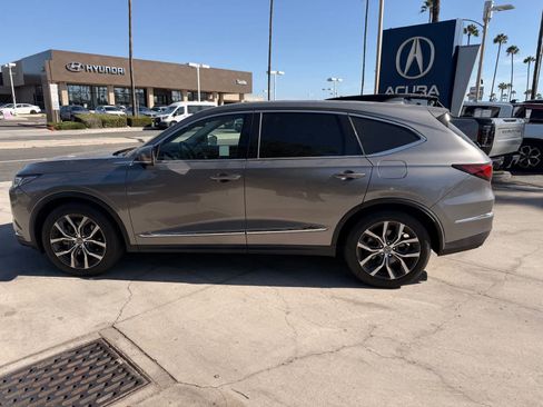 Used 2023 Acura MDX FWD w/ Technology Package image 2