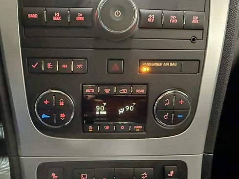 Used 2011 GMC Acadia SLT image 17