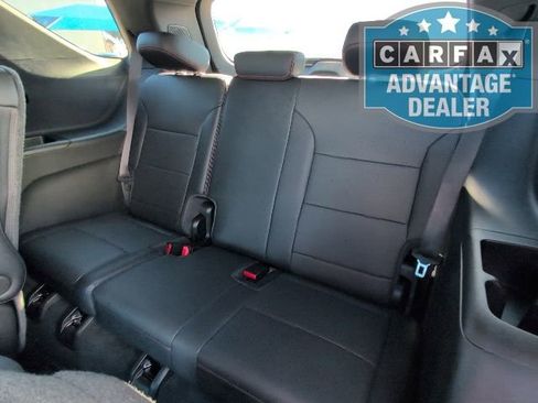 Used 2024 Chevrolet Traverse RS w/ LPO, Floor Liner Package AWD/4WD image 9