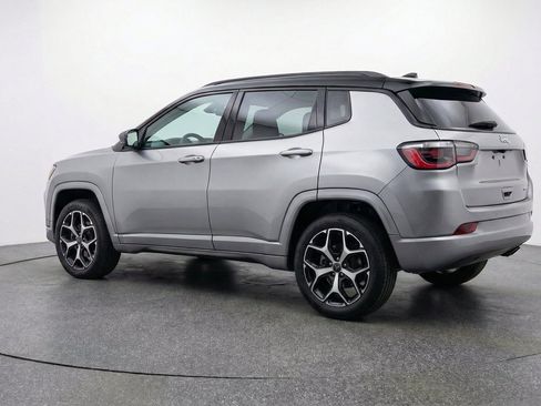 Used 2025 Jeep Compass Limited AWD/4WD image 6