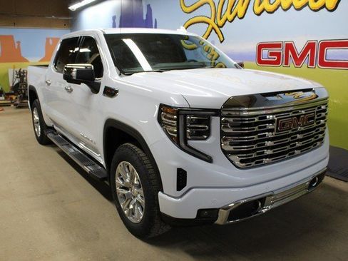 New 2026 GMC Sierra 1500 Denali w/ Technology Package image 3