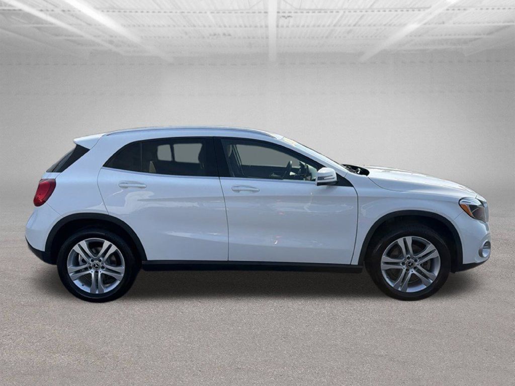 Used 2019 Mercedes-Benz GLA 250 4MATIC image 12