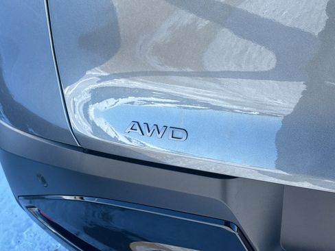 Used 2025 Nissan Murano SV image 9