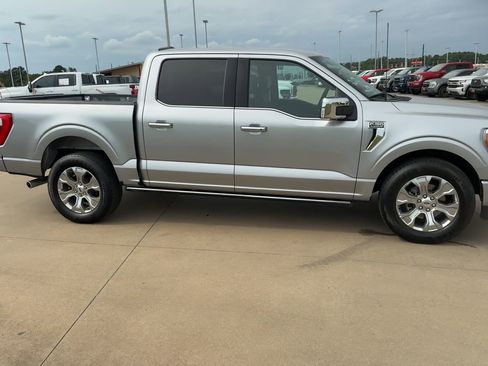 Used 2023 Ford F150 Platinum image 2