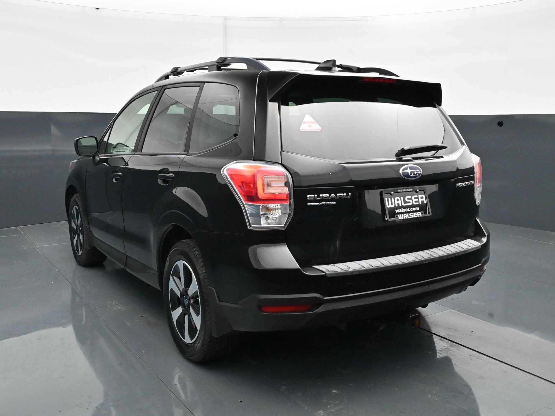 Used 2018 Subaru Forester 2.5i Premium w/ All-Weather Package AWD/4WD image 5