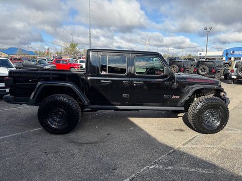 Used 2021 Jeep Gladiator Rubicon w/ Dual Top Group AWD/4WD image 6