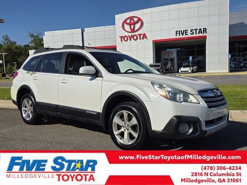 Used 2014 Subaru Outback 2.5i Limited w/ Moonroof Package AWD/4WD image 1