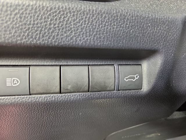 Used 2020 Toyota RAV4 XLE w/ Convenience Package AWD/4WD image 27