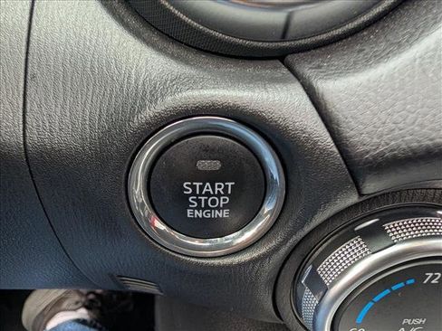 Used 2021 MAZDA MX-5 Miata RF Grand Touring image 37