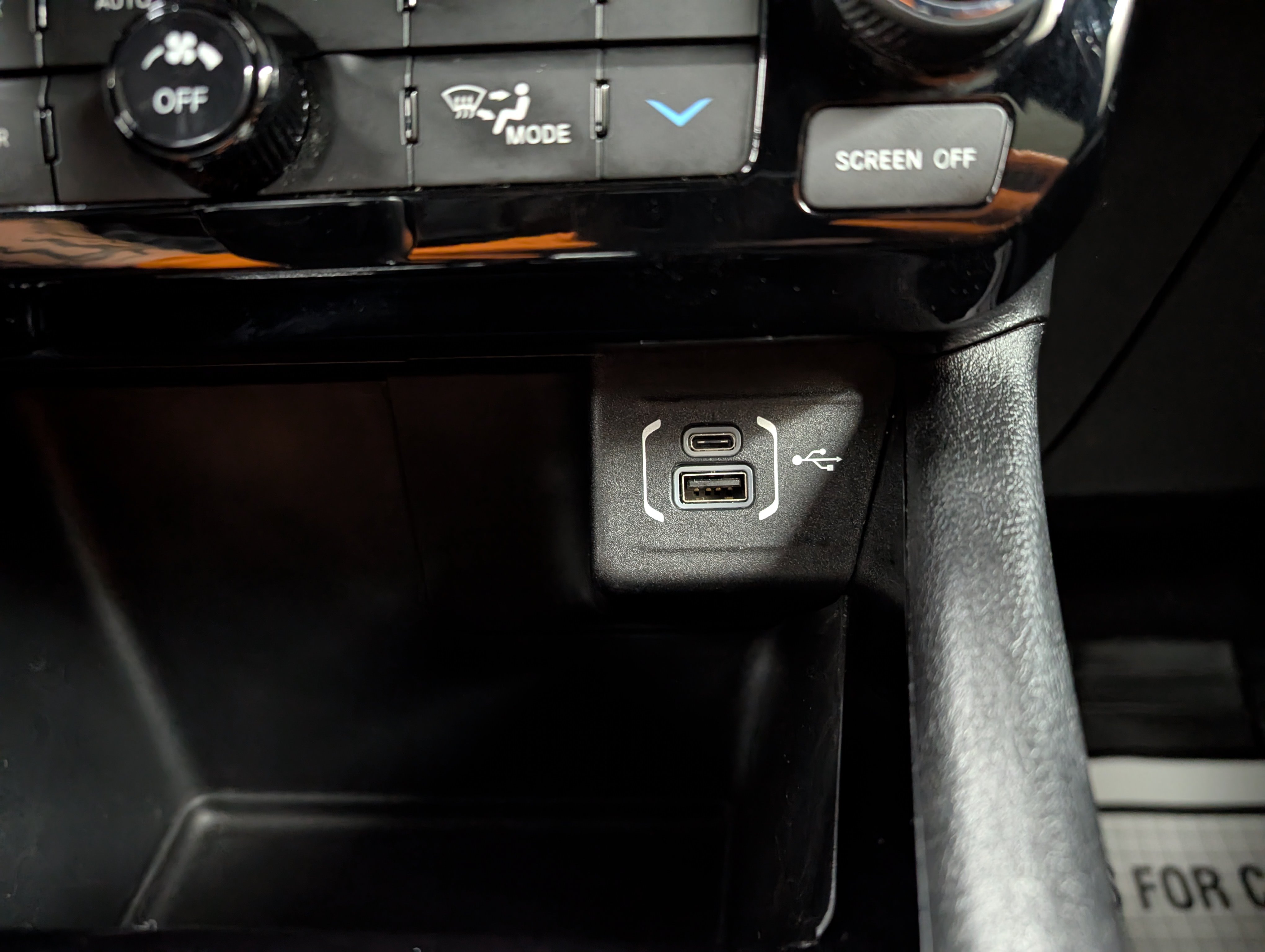 Used 2024 Jeep Compass Limited AWD/4WD image 16