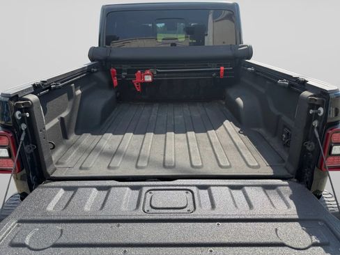 Used 2020 Jeep Gladiator Rubicon AWD/4WD image 27