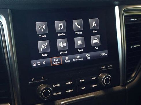 Used 2018 Porsche Macan Sport Edition image 17