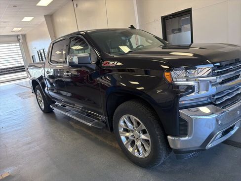 Used 2022 Chevrolet Silverado 1500 LTZ w/ LTZ Premium Package image 5