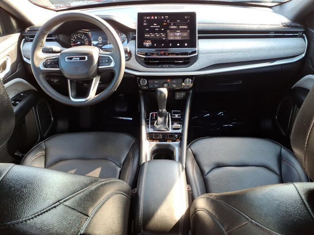 Used 2024 Jeep Compass Latitude AWD/4WD image 25