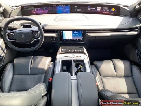Used 2025 Lincoln Navigator Reserve w/ Jet Appearance Package AWD/4WD image 11