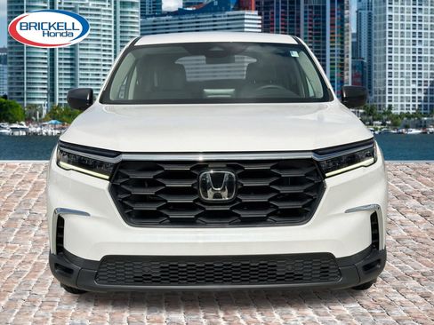Certified 2023 Honda Pilot LX image 10