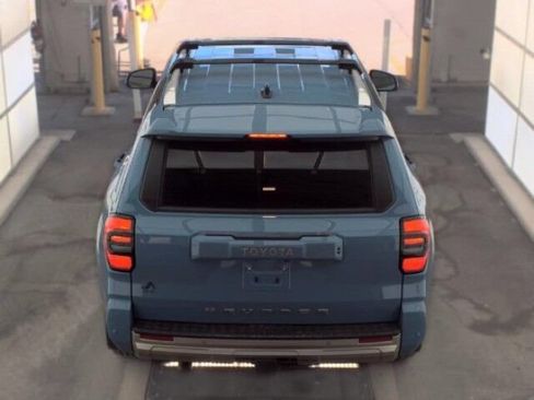 Used 2025 Toyota 4Runner Limited AWD/4WD image 5