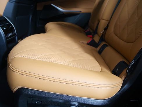 New 2027 BMW X7 xDrive40i AWD/4WD image 14