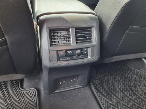 Used 2022 Volkswagen Atlas SE image 14