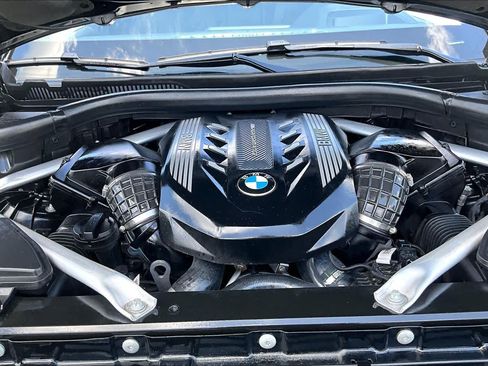 Used 2023 BMW X5 M50i w/ Climate Comfort Package AWD/4WD image 30