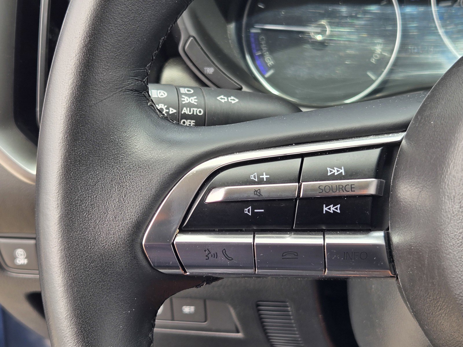 Used 2025 MAZDA CX-50 AWD 2.5 Hybrid w/ Premium Pkg image 23