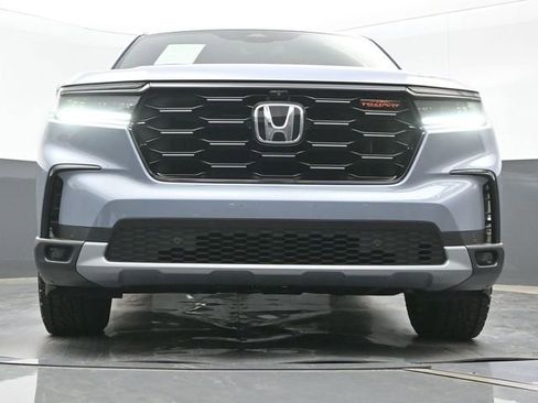 Certified 2025 Honda Pilot TrailSport image 21