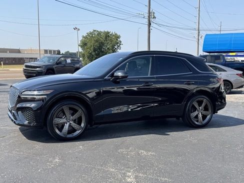 Used 2025 Genesis GV70 3.5T Sport w/ Sport Advanced Package image 3