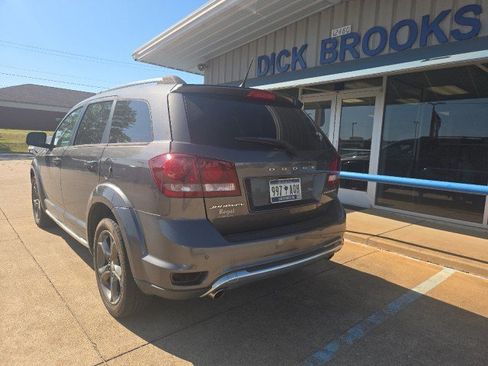 Used 2015 Dodge Journey Crossroad w/ Flexible Seating Group image 4