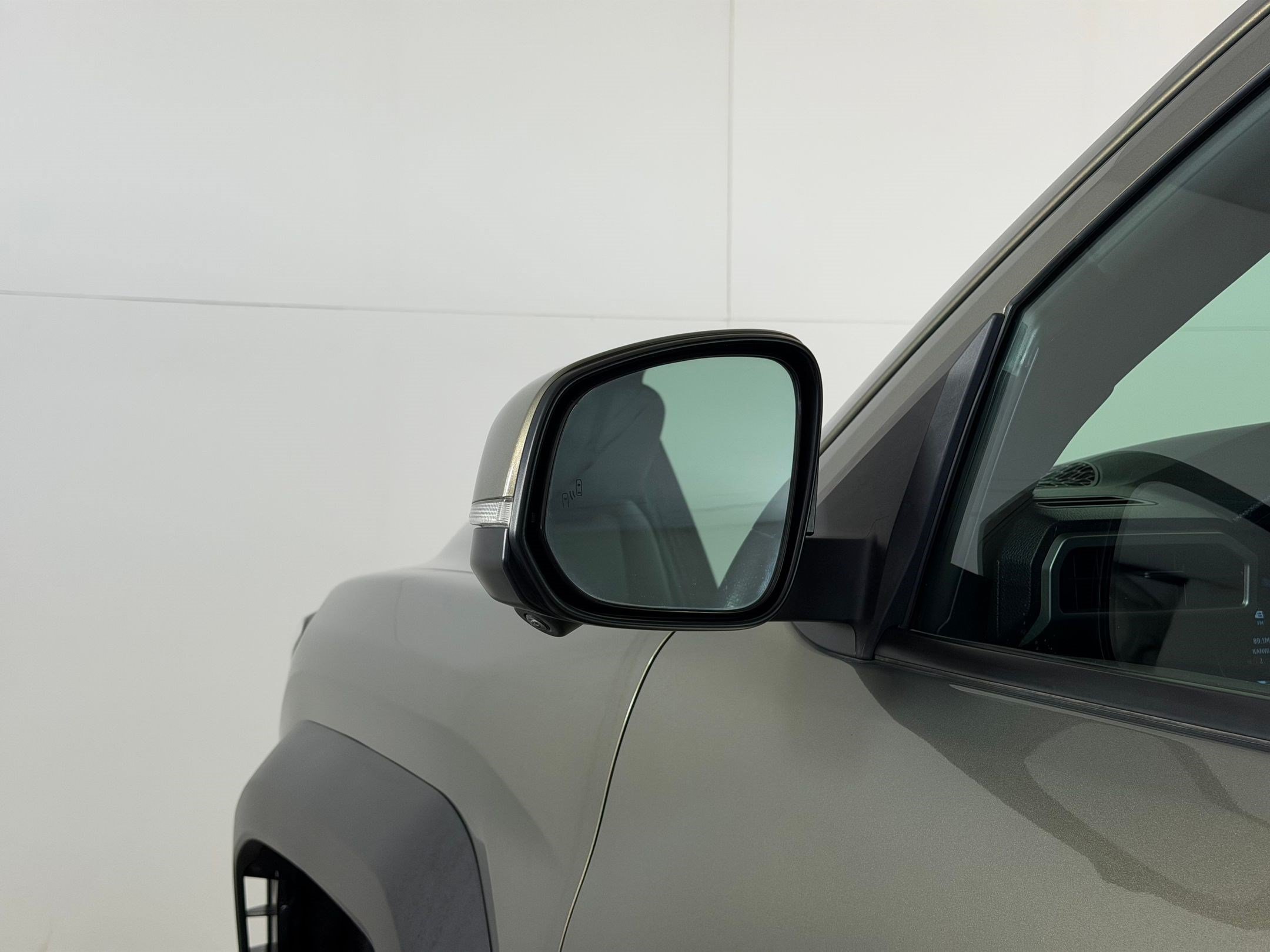 Used 2024 Toyota Tacoma TRD Off-Road w/ TRD Off Road Premium Package AWD/4WD image 27