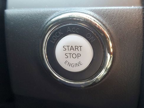 Used 2022 INFINITI QX80 Sensory w/ Cargo Package image 32