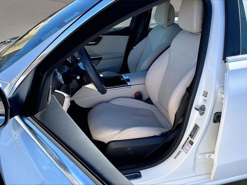 Used 2022 Mercedes-Benz C 300 Sedan image 21