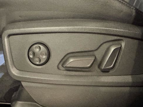 Certified 2025 Audi Q5 2.0T Premium Plus w/ Premium Plus Package image 11