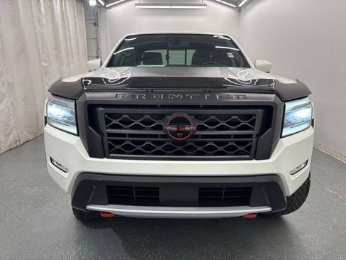 Used 2023 Nissan Frontier PRO-4X AWD/4WD image 4