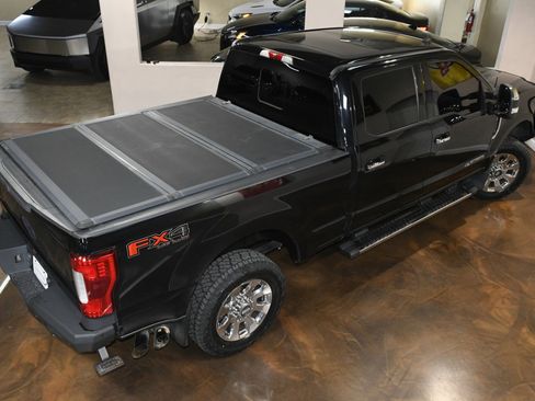 Used 2019 Ford F250 Lariat w/ Lariat Ultimate Package image 75