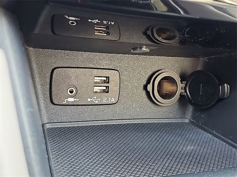 Used 2022 Subaru Forester Limited image 26