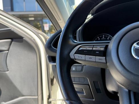 Used 2021 MAZDA MAZDA3 s FWD image 20