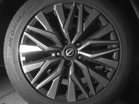 Used 2025 Nissan Altima 2.5 SV image 15