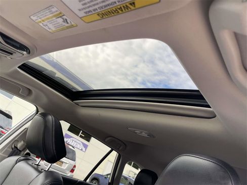 Used 2023 Subaru Outback Limited XT image 19