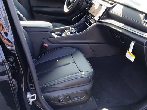 New 2026 Jeep Grand Cherokee L Limited AWD/4WD image 33