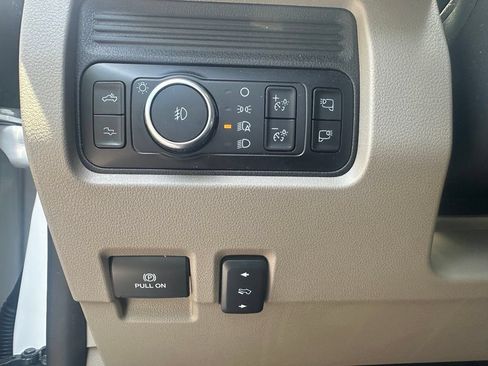 Used 2026 Ford F350 Platinum w/ Platinum Plus Package AWD/4WD image 14