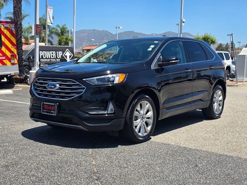 Used 2022 Ford Edge Titanium AWD/4WD image 10